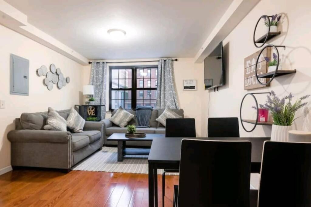 Cozy Center City Apartment - Walk To City Hall Філадельфія Екстер'єр фото